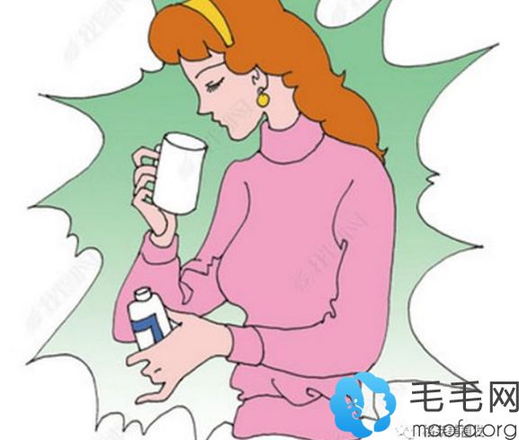 长期服用避孕药品的女性易脱发