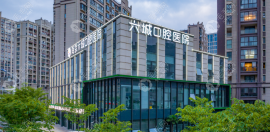 南京六城口腔医院种植牙价格表,一颗|满口牙种植3k+便宜又好