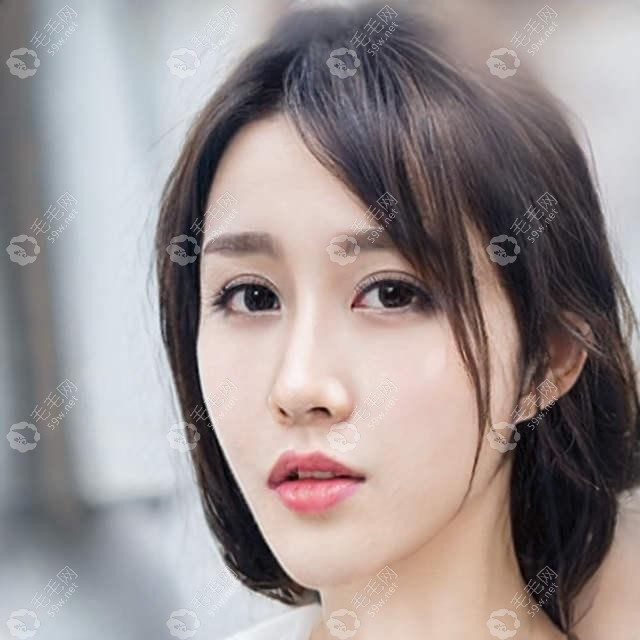 我想知道露华浓生姜洗发水能起到防脱生发的作用吗?