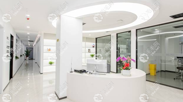 維樂口腔醫(yī)院是國(guó)內(nèi)連鎖店