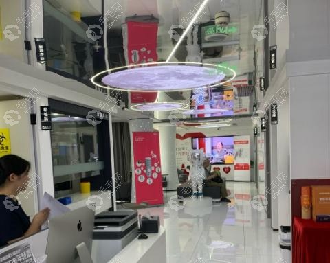 上海摩尔口腔属于中高端档次牙科