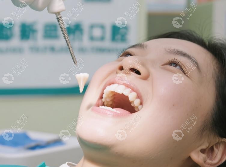 成都新橋口腔為什么口碑那么好？長(zhǎng)效服務(wù)，口碑的堅(jiān)實(shí)后盾