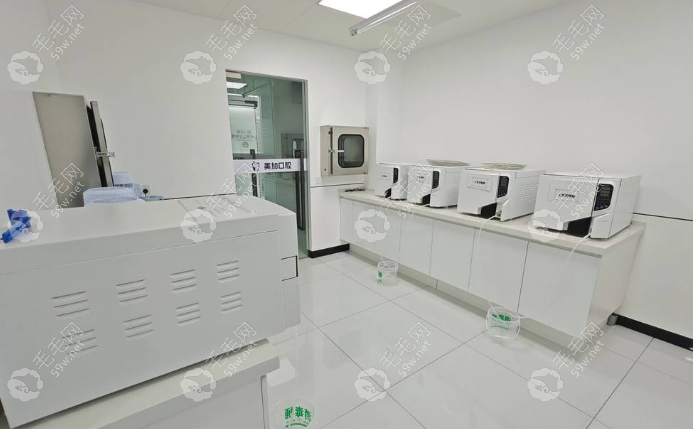 规模与设施:奠定坚实诊疗基础 规模与设施:奠定坚实诊疗基础