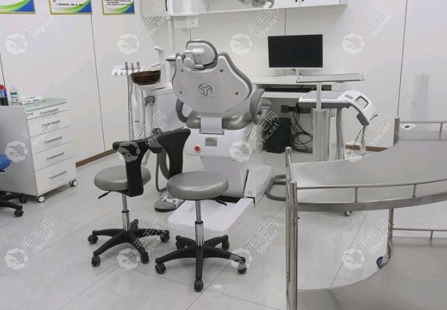 达州亚康口腔诊室