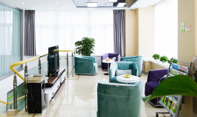 潍坊华贝口腔种植牙无套路不坑