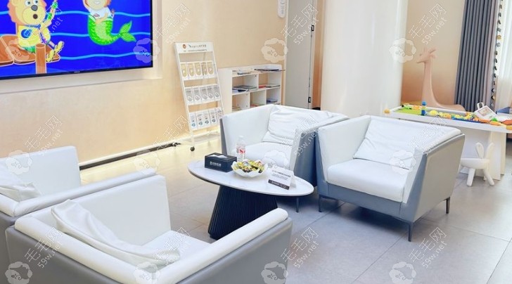 乐清牙世佳口腔正畸坐诊医生