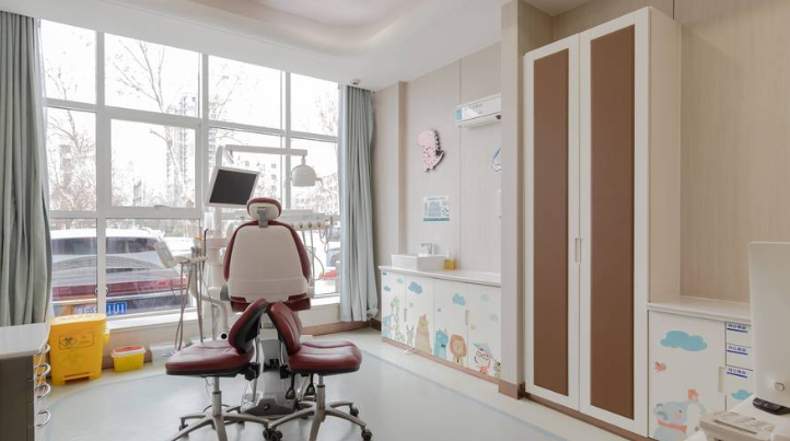 保定牙博士口腔种牙是实习医生吗?来评估下种植牙医生的综合实力