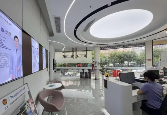 深圳元亨口腔诊所的医生团队