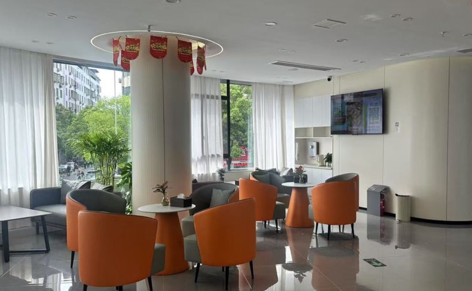 宜春雅乐康口腔医生团队