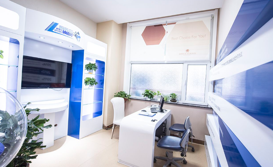 种植医生团队凭借丰富的临床经