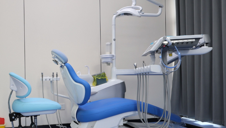 南华齿健口腔诊室