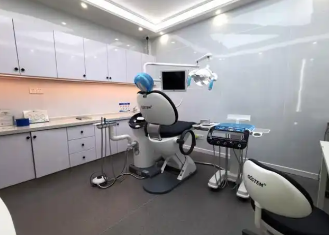 诺贝川口腔种植牙具体价格表2025