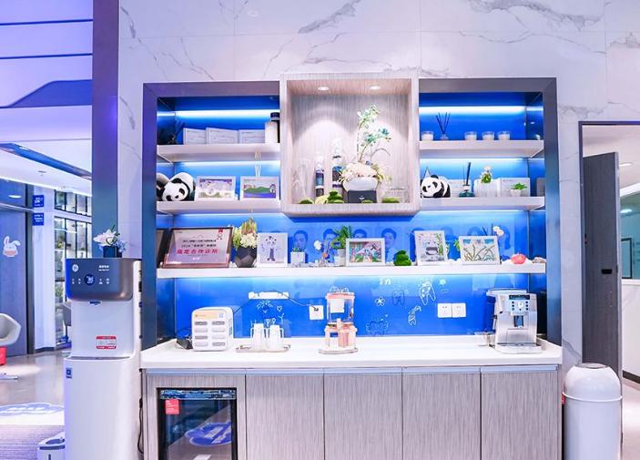 上海奉贤区南桥镇有鼎植口腔医院吗