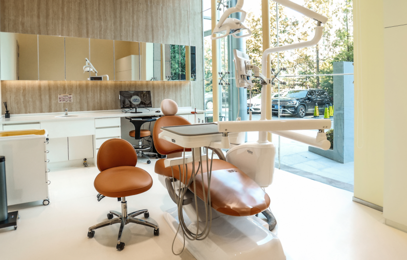 青岛亿口康口腔诊室