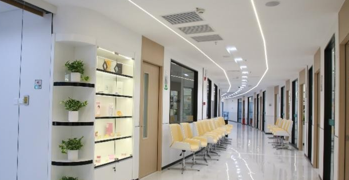 梅州万国口腔收费价目