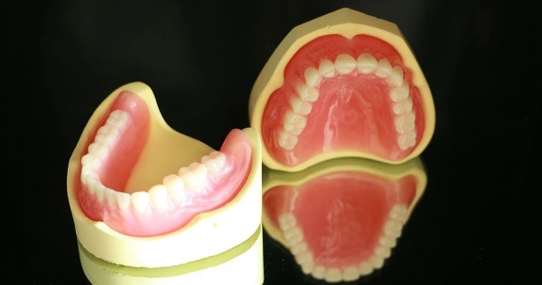 海口吸附性义齿价格