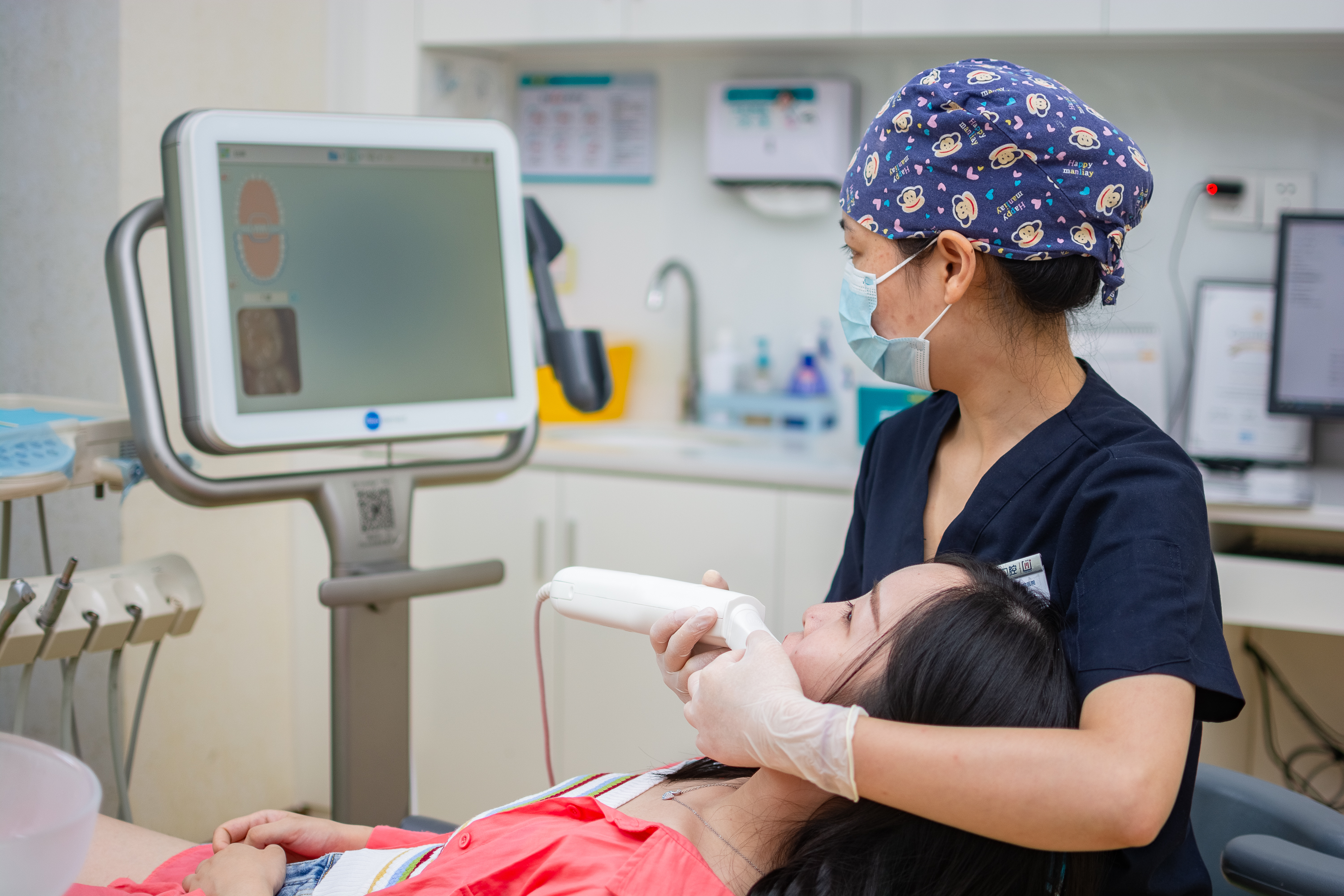 二、南昌维乐口腔种植牙价格表(较公办医院省30%)