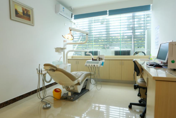 福州中泽口腔种牙价格参考