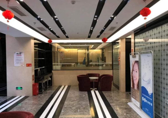 厦门鼎豪口腔医院地址在哪？2025年厦门口腔排名前十，种植牙5980元起送护理礼包！