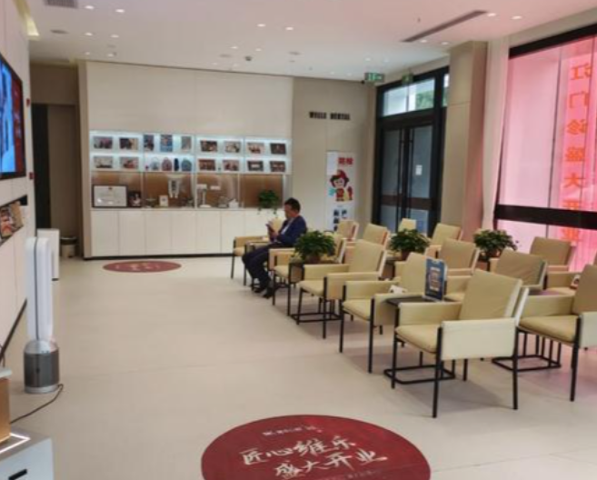 南昌维乐口腔的医生团队与专门技术