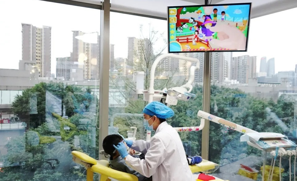 四、成都高新心呈海博口腔门诊部服务与口碑