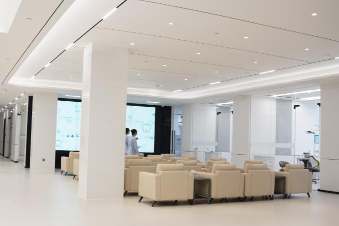 三、玉林医大口腔门诊部的医生团队www.59w.net