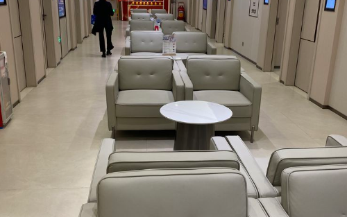 四、曙光金子口腔医生团队与设备确保www.59w.net