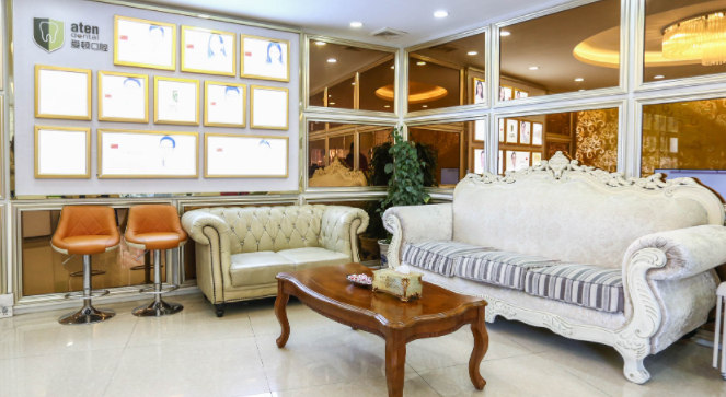 一、佛山爱顿口腔信得过吗？资质与实力全方面解析