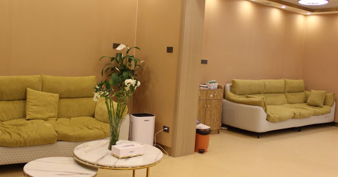 二、奥美口腔医生团队与设备配置情况