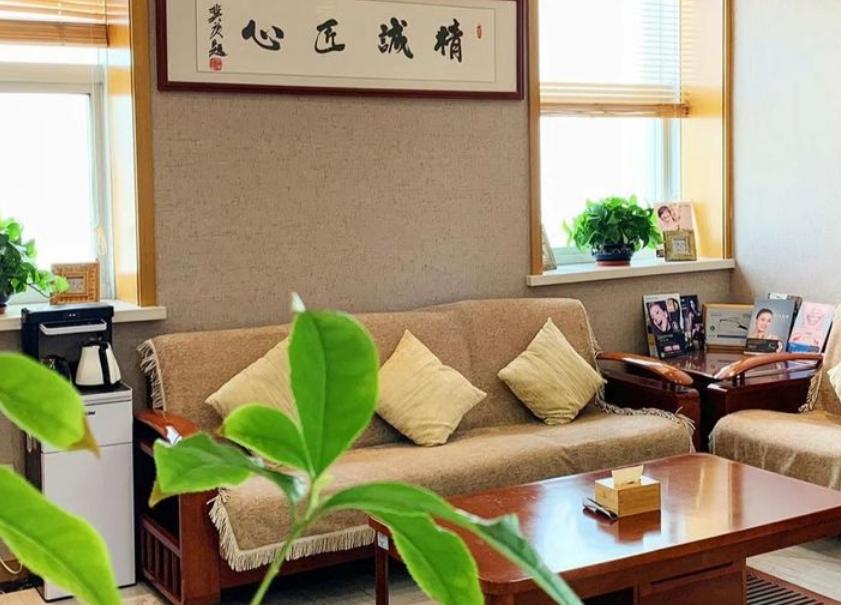 三、乌鲁木齐贝美乐口腔诊疗项目与优势医生