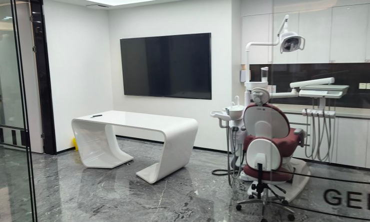 二、南京德福口腔医院就诊科室与医生团队