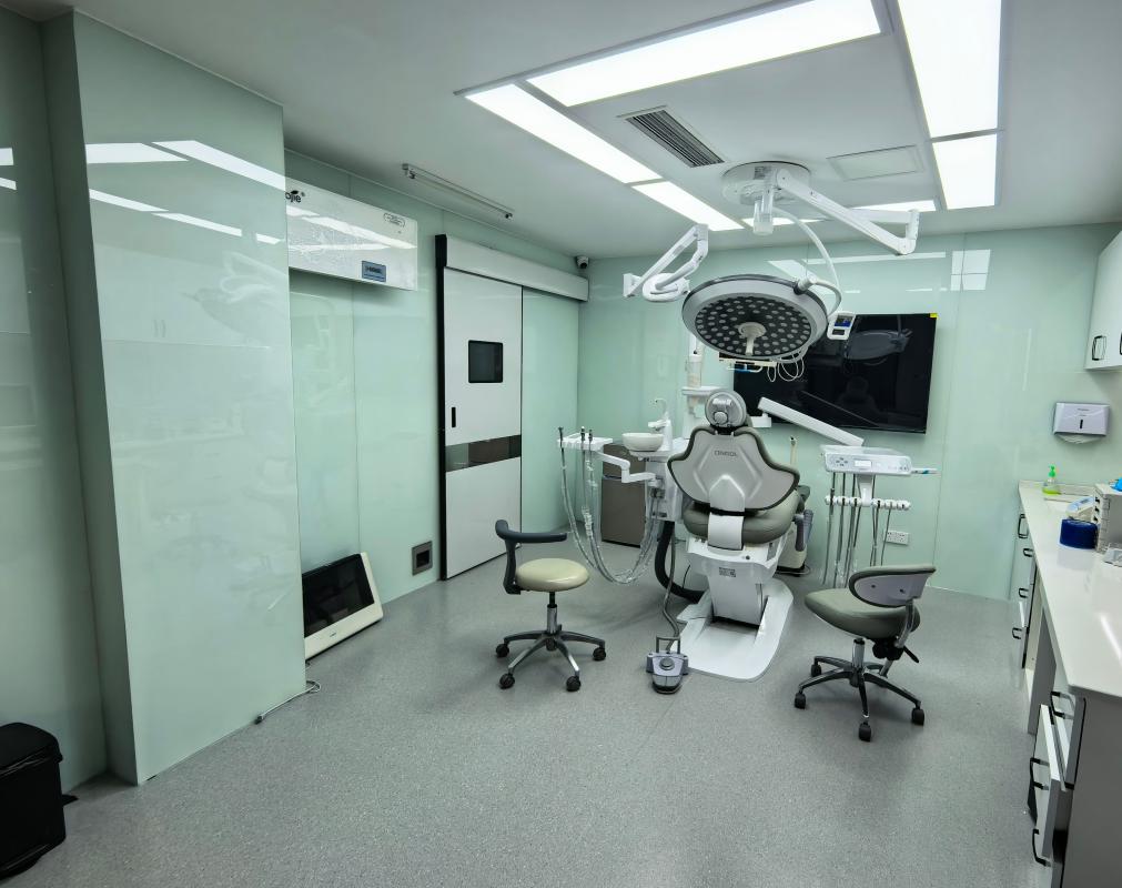 康定瑞美口腔诊所怎么样：医生团队与服务质量