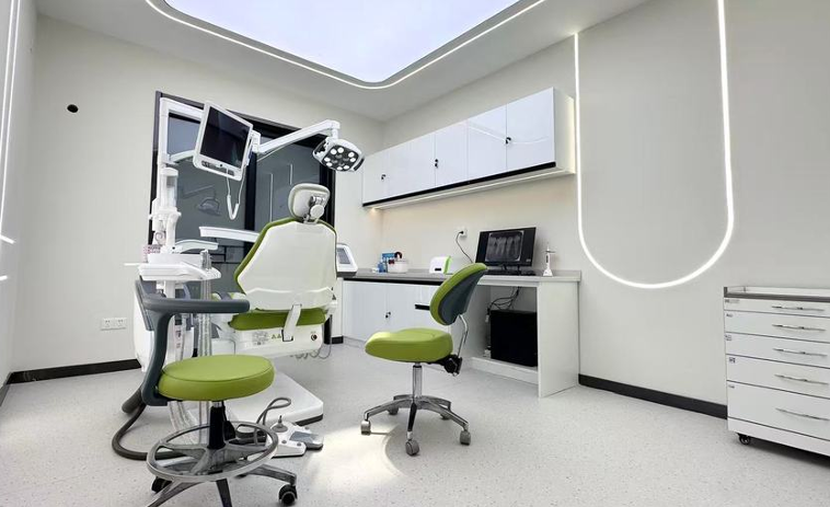 二、太原植航口腔医生团队与技术设备