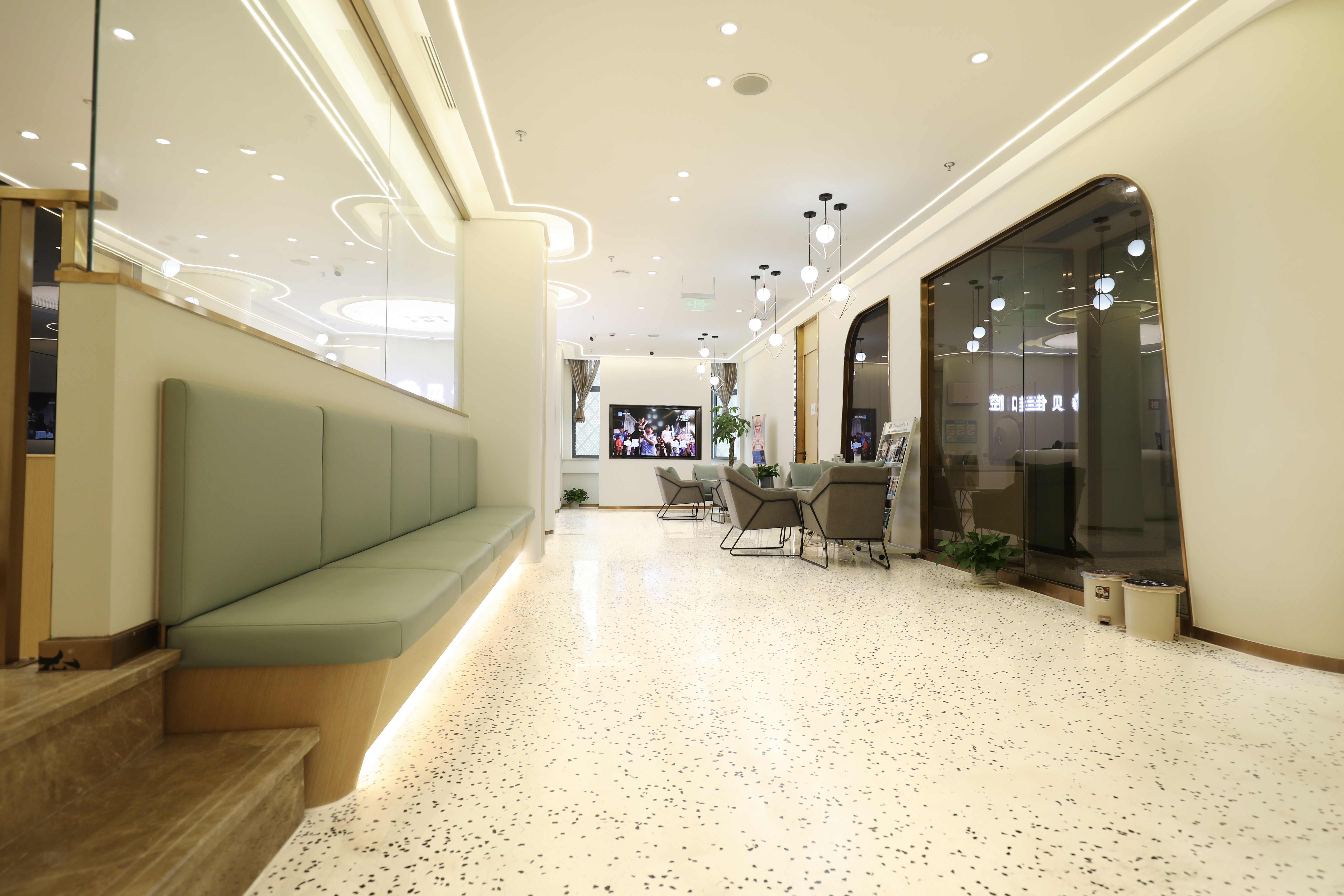 上海华尔康口腔是私立还是公办？特色项目介绍