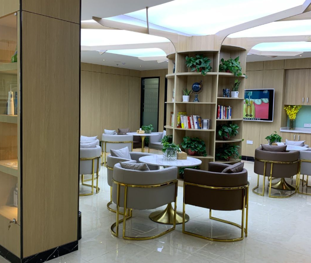 三、长沙好牙依口腔医院收费标准之医生团队推荐