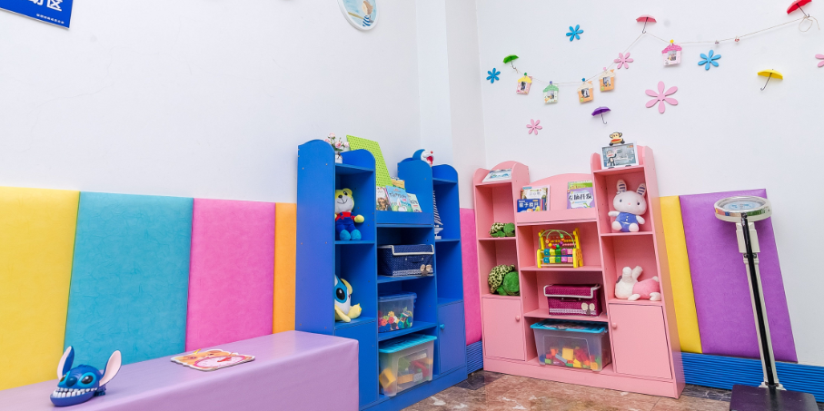 三、洛阳拜博口腔医院品牌背书:泰康旗下正规连锁,实力与口碑双重确保