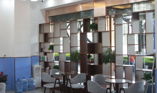 红河蒙自博爱医院口腔科