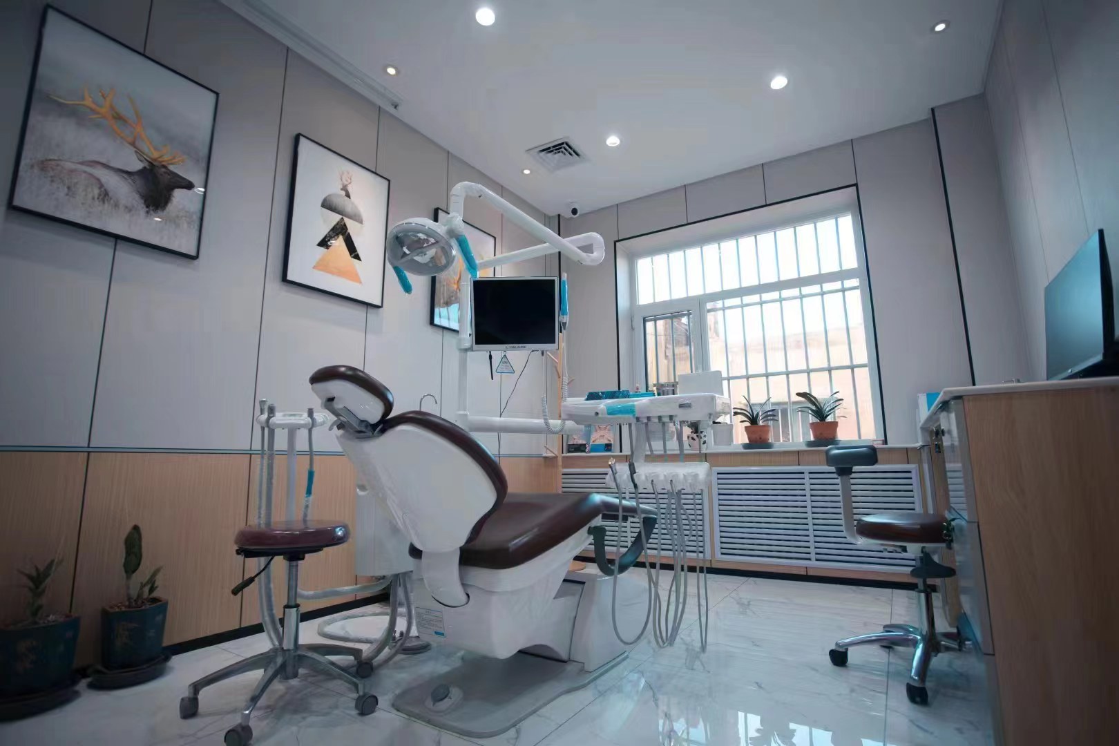 二、长兴夜间就诊可覆盖范围：急诊+基础诊疗均能办，复杂项目需日间预约