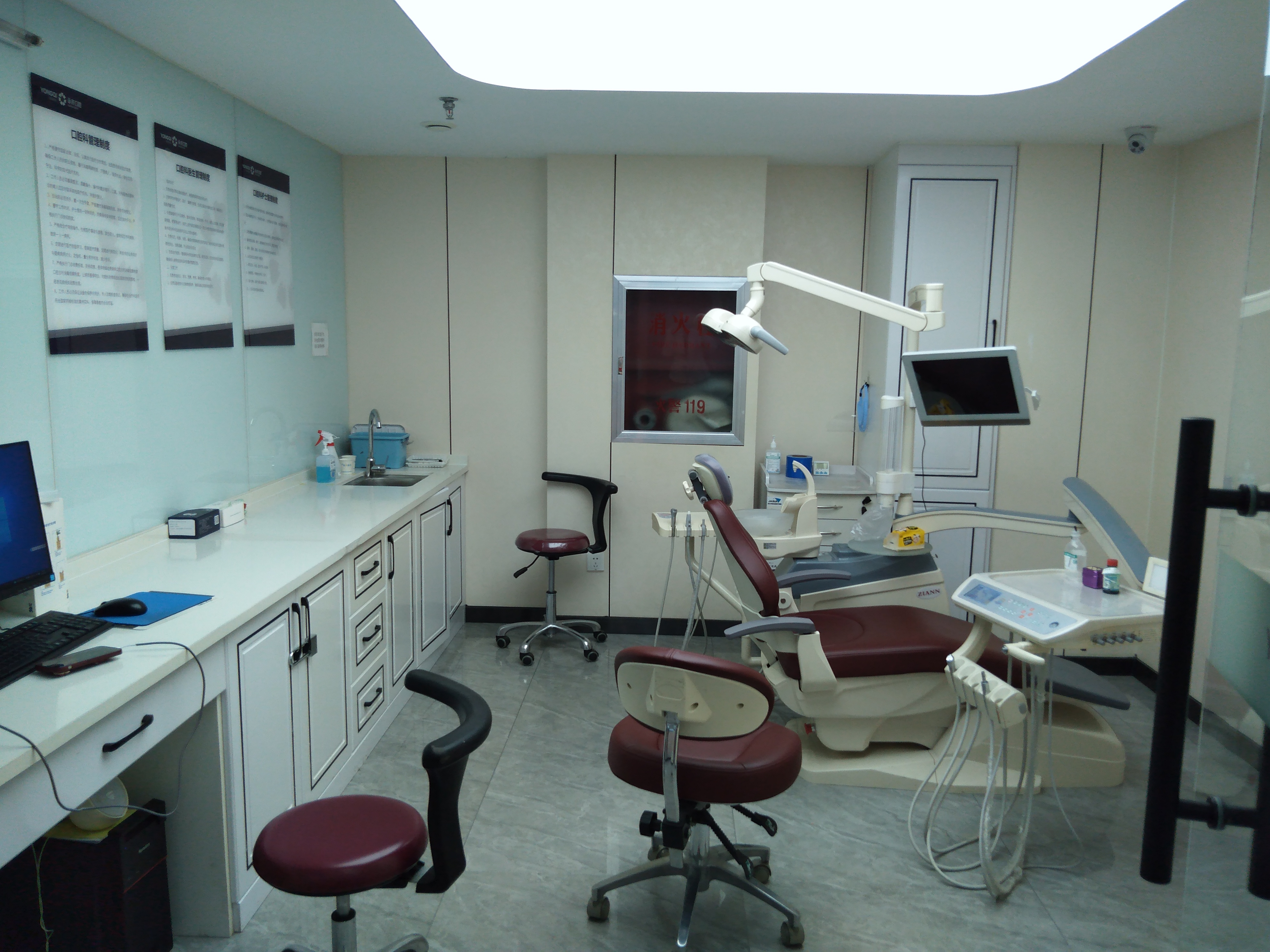 三、石家莊地區(qū)種植牙價(jià)格參考及影響因素