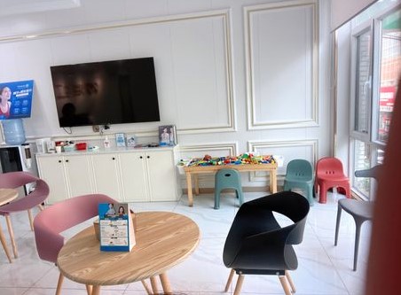 三、乌鲁木齐海虹口腔中山路店周边便民配套（便于定位，就诊更省心）