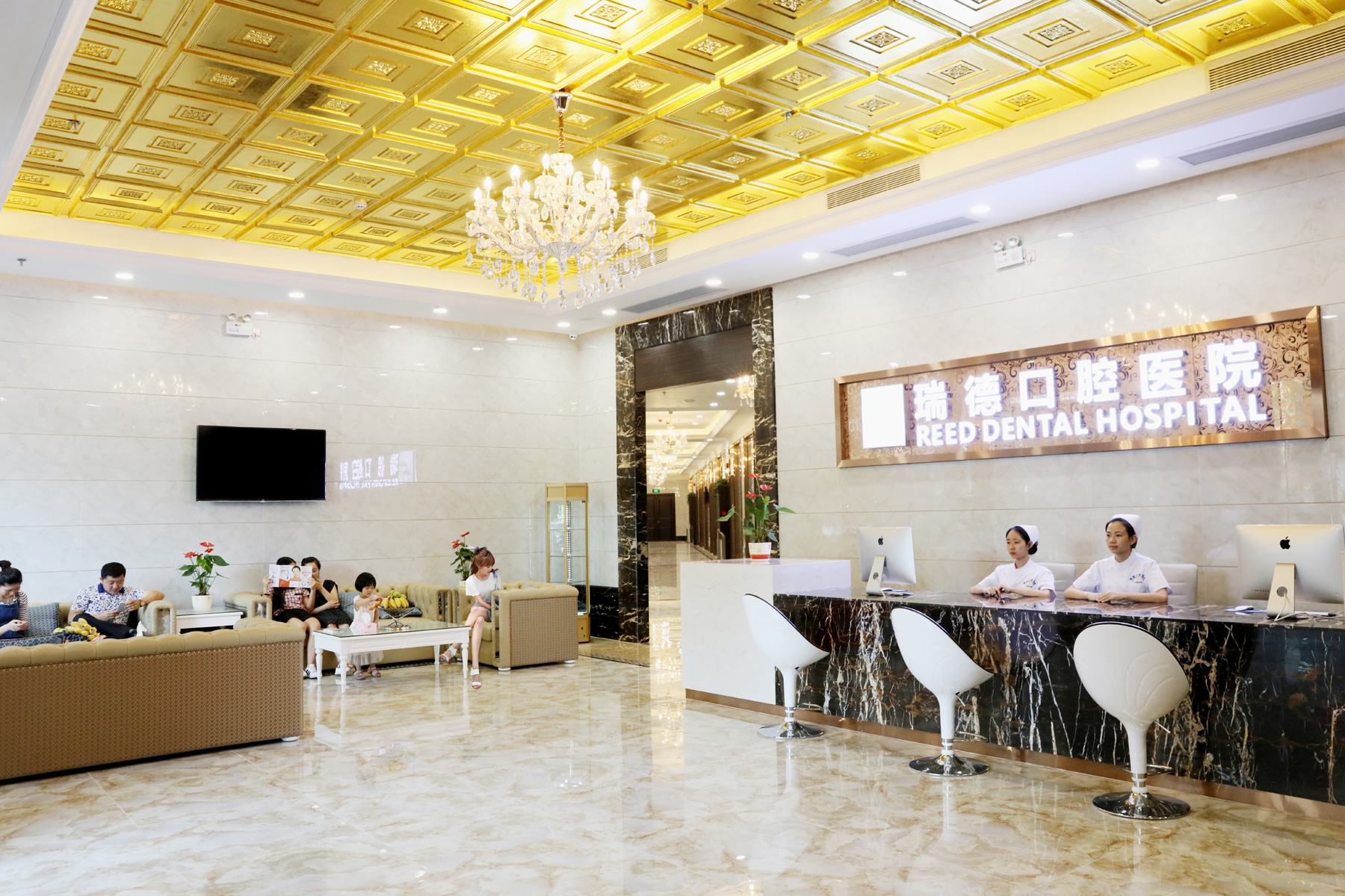 去番禺瑞德口腔总院坐地铁几号线？4号线直达市桥站，各出口步行5分钟左右到院