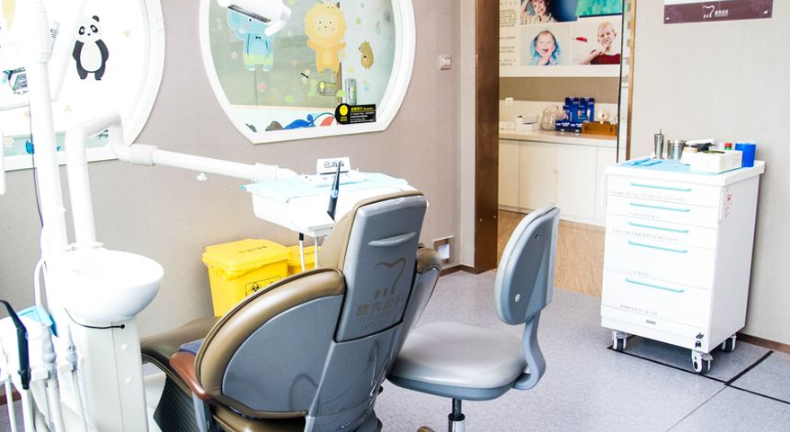 三、西安鼎秀齿科收费价格详情www.59w.net