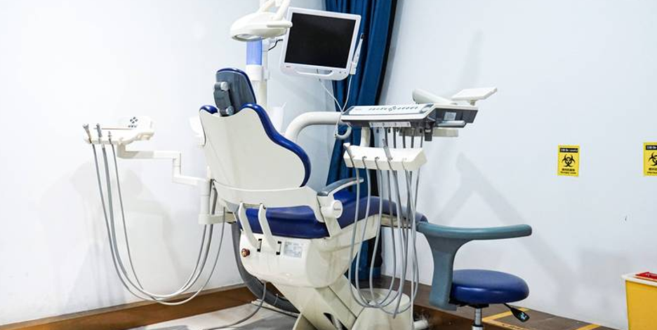 三、种植体品牌和材料对佛山穗华口腔种植牙价格的影响www.59w.net