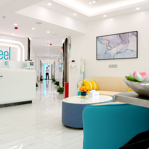 找格伦菲尔口腔深圳总院?红山店地址看这里,地铁 4/6 号线直达不绕路