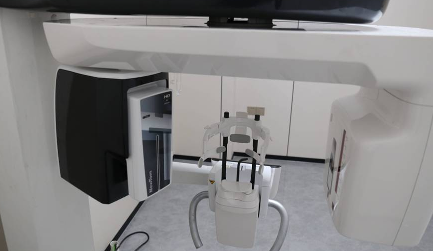 三、湛江牙加美口腔医院医生团队实力