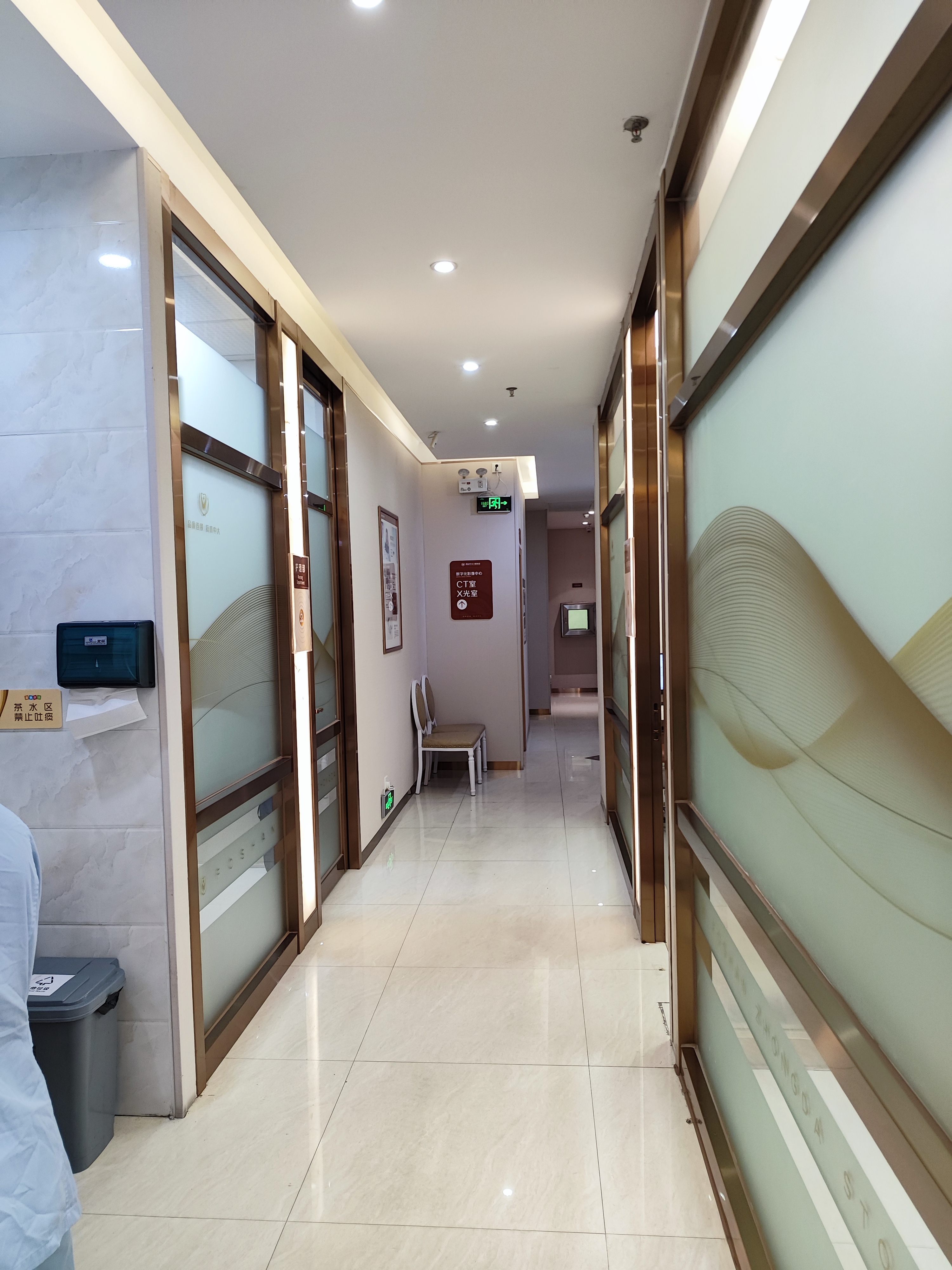 二、材料品质对佛山中大口腔医院收费价目表价格的影响