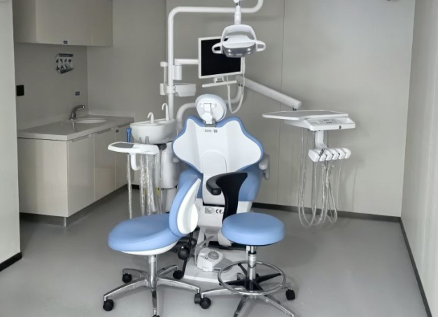 四、深圳元亨中和口腔性价比突出,技术可靠