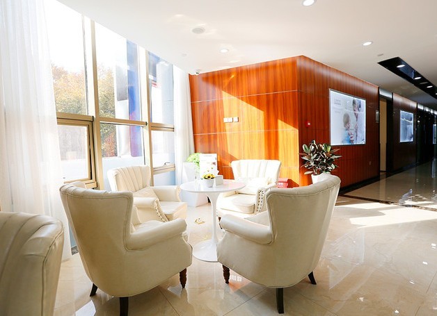 二、南京金铂利口腔的资质等级与地址电话