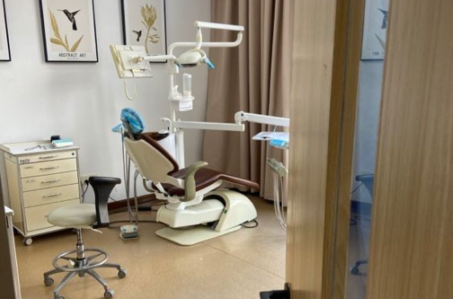 一、盐城艾博口腔哪位医生种植牙好