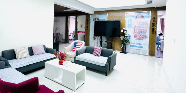 二、聊城牙先生口腔保姆级公交路线：下车步行仅42米即可到店